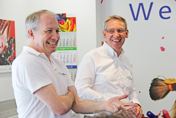 Ian Turnbull, Operations Director of Sihl Direct UK and Heiner Kayser, Managing Director of Sihl 